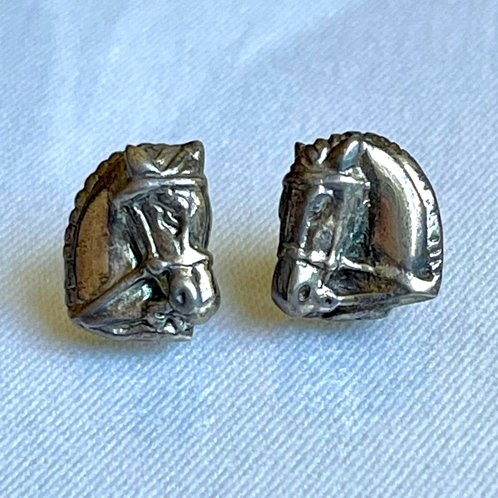 Silver horse head earrings